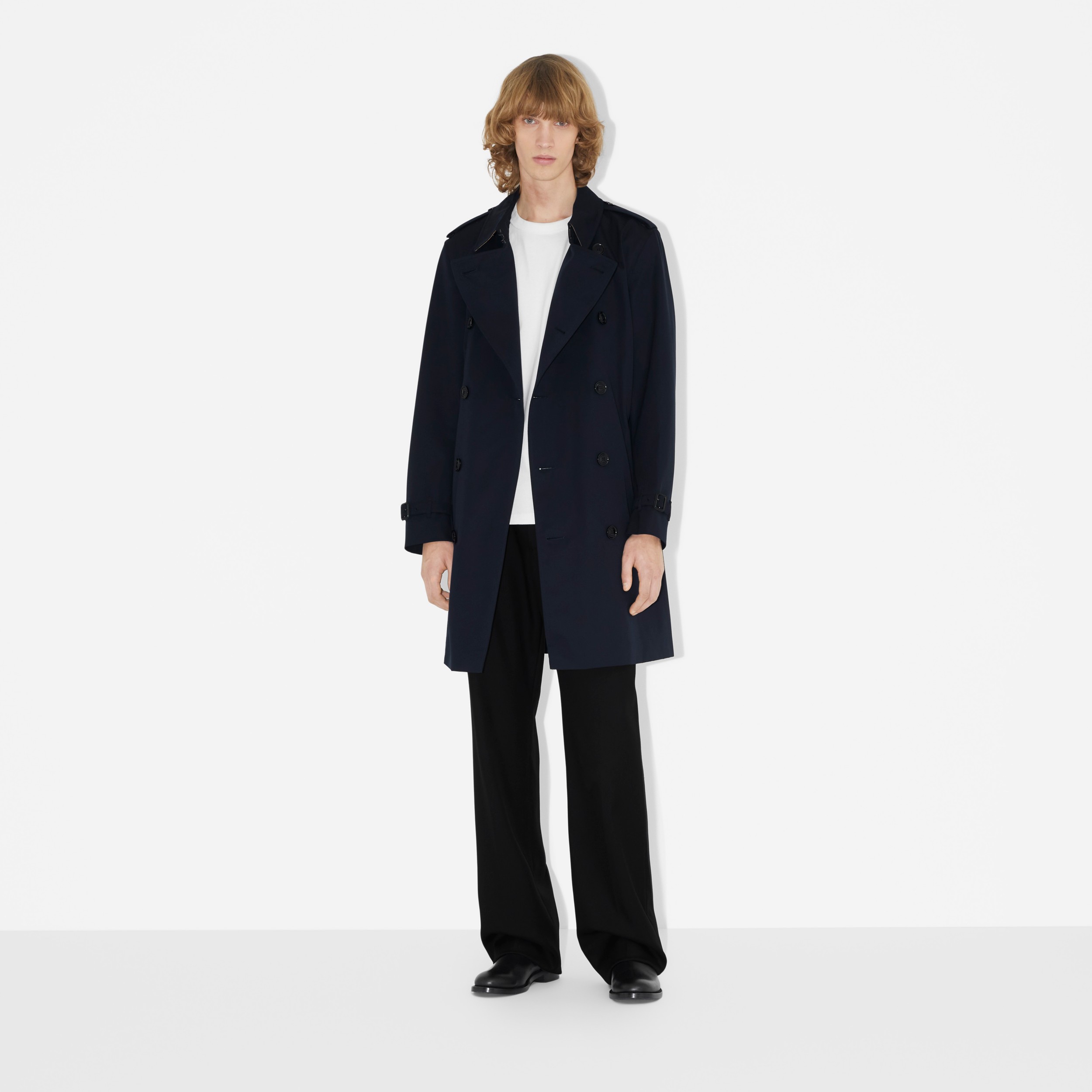 Mid-length Kensington Heritage Trench Coat in Coal Blue - Men | Burberry® Official - 2