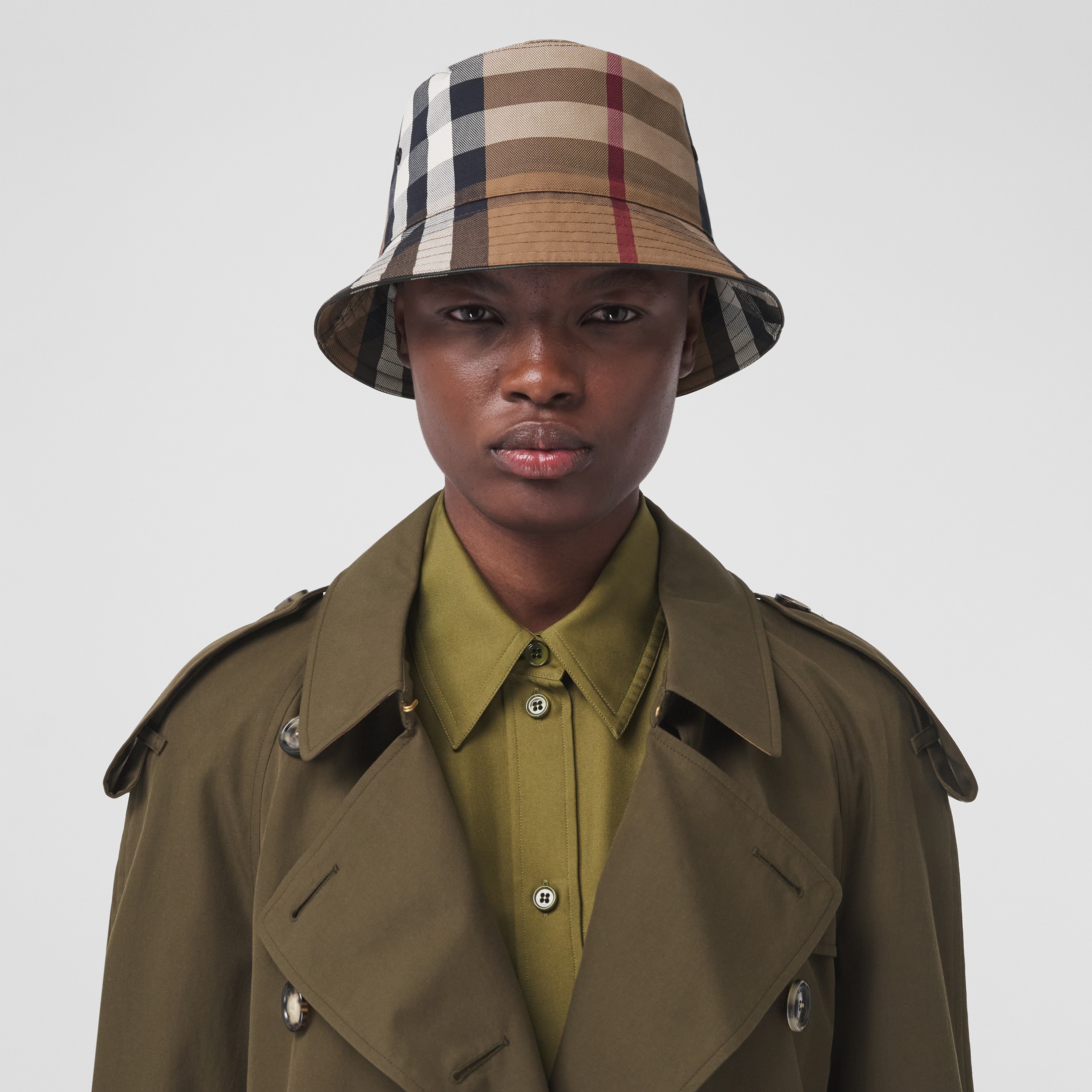 Exaggerated Check Cotton Canvas Bucket Hat in Birch Brown | Burberry® Official - 2