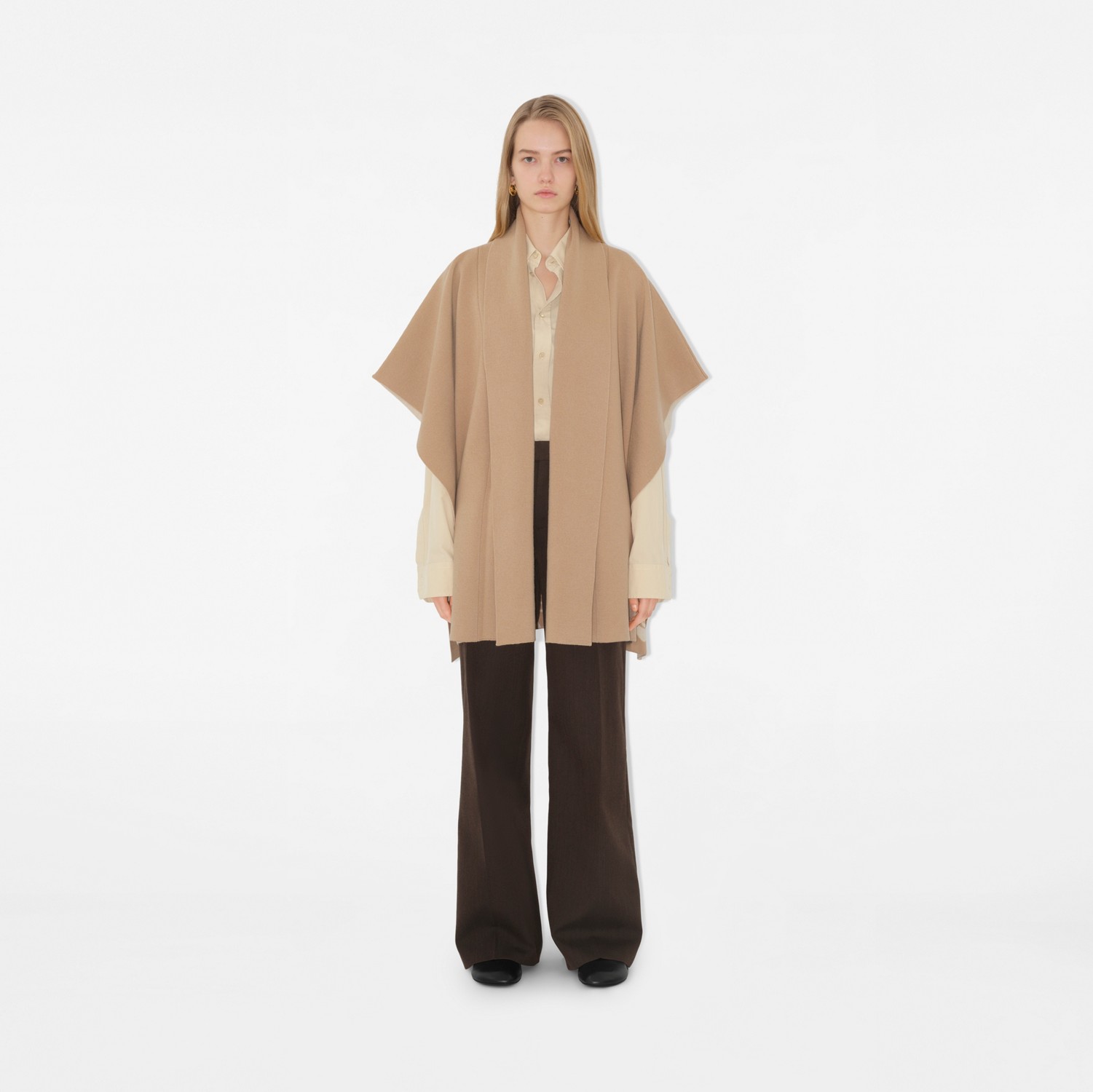 EKD ウールカシミアブレンド ケープ (クラッカー) | Burberry EKD ウールカシミアブレンド ケープ (クラッカー) | Burberry