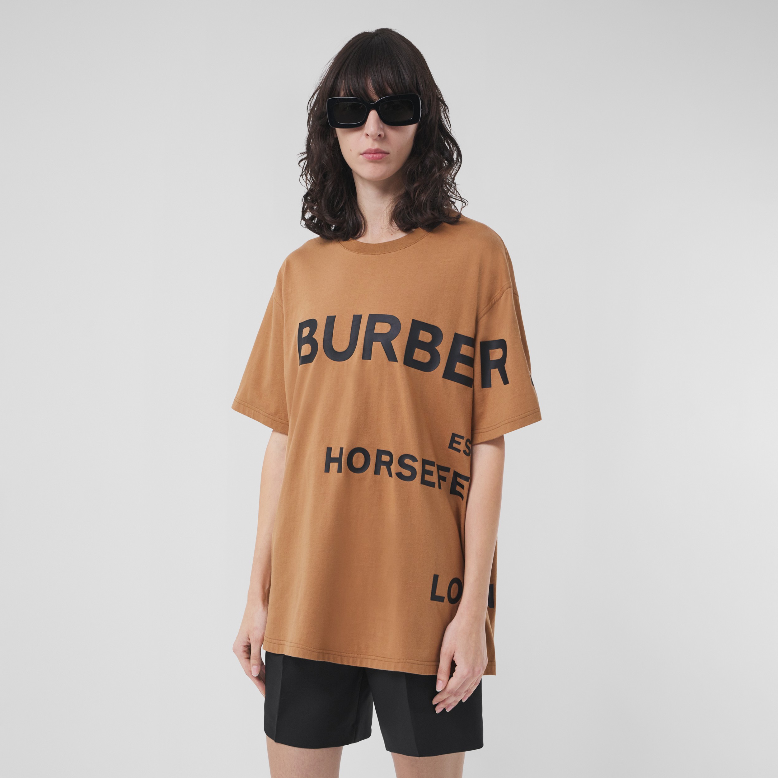 Horseferry Print Cotton Oversized T-shirt in Camel - Women | Burberry® Official - 1