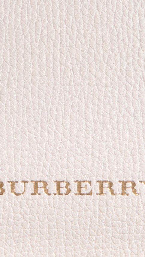 The Small Banner in Leather and House Check Natural | Burberry