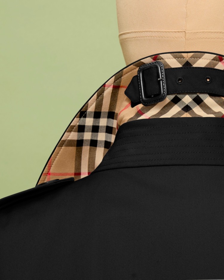 Mid-length Lightweight Kensington Trench Coat in Black - Women