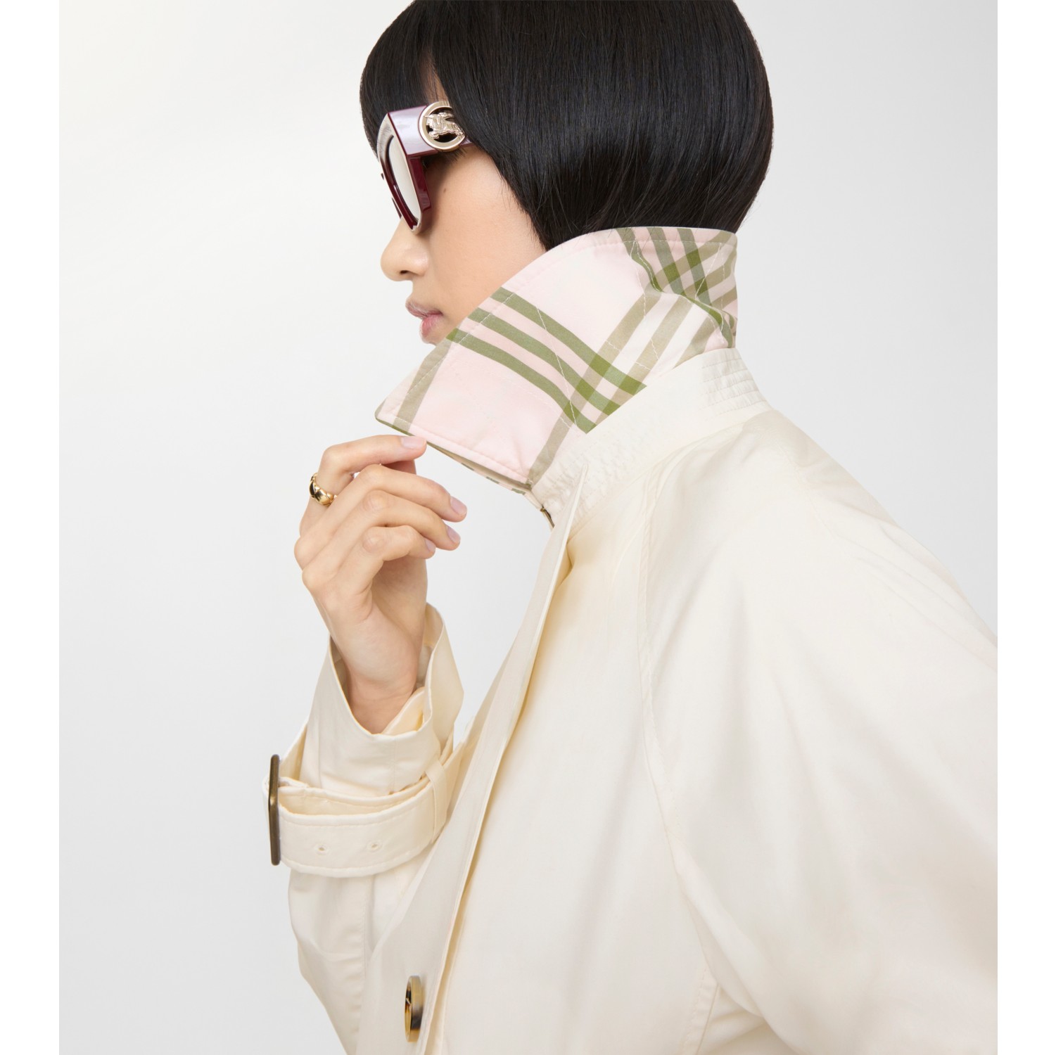 Cropped Lightweight Ladybrook Trench Jacket​ in Seashell white