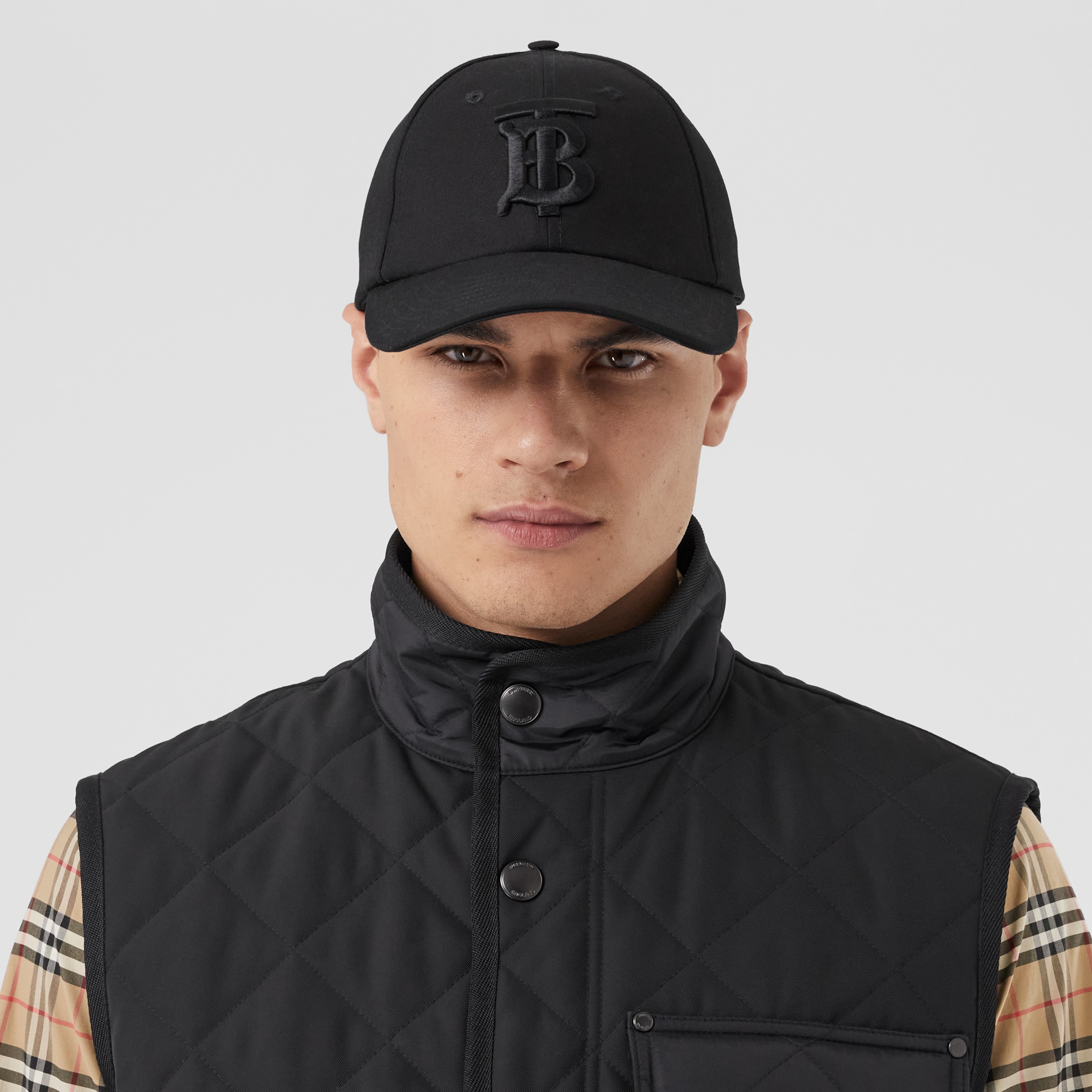 Diamond Quilted Thermoregulated Gilet in Black - Men | Burberry® Official - 2