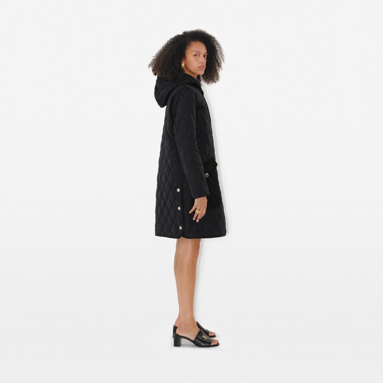 Manteau à capuche en nylon matelassé (Noir) - Femme | Site officiel Burberry®