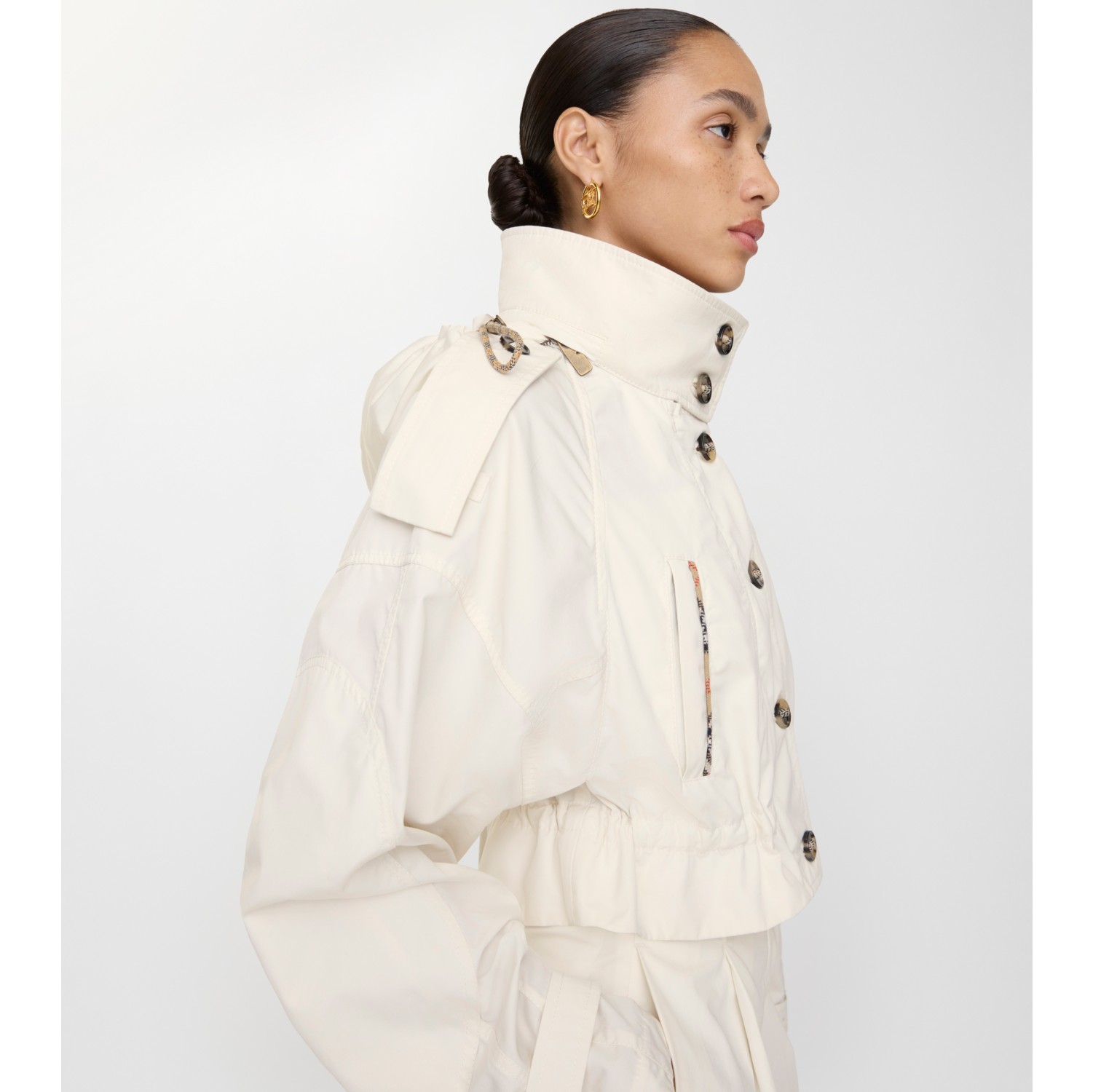 Cropped Lightweight Cotton Ladymoor Jacket​ in Seashell white
