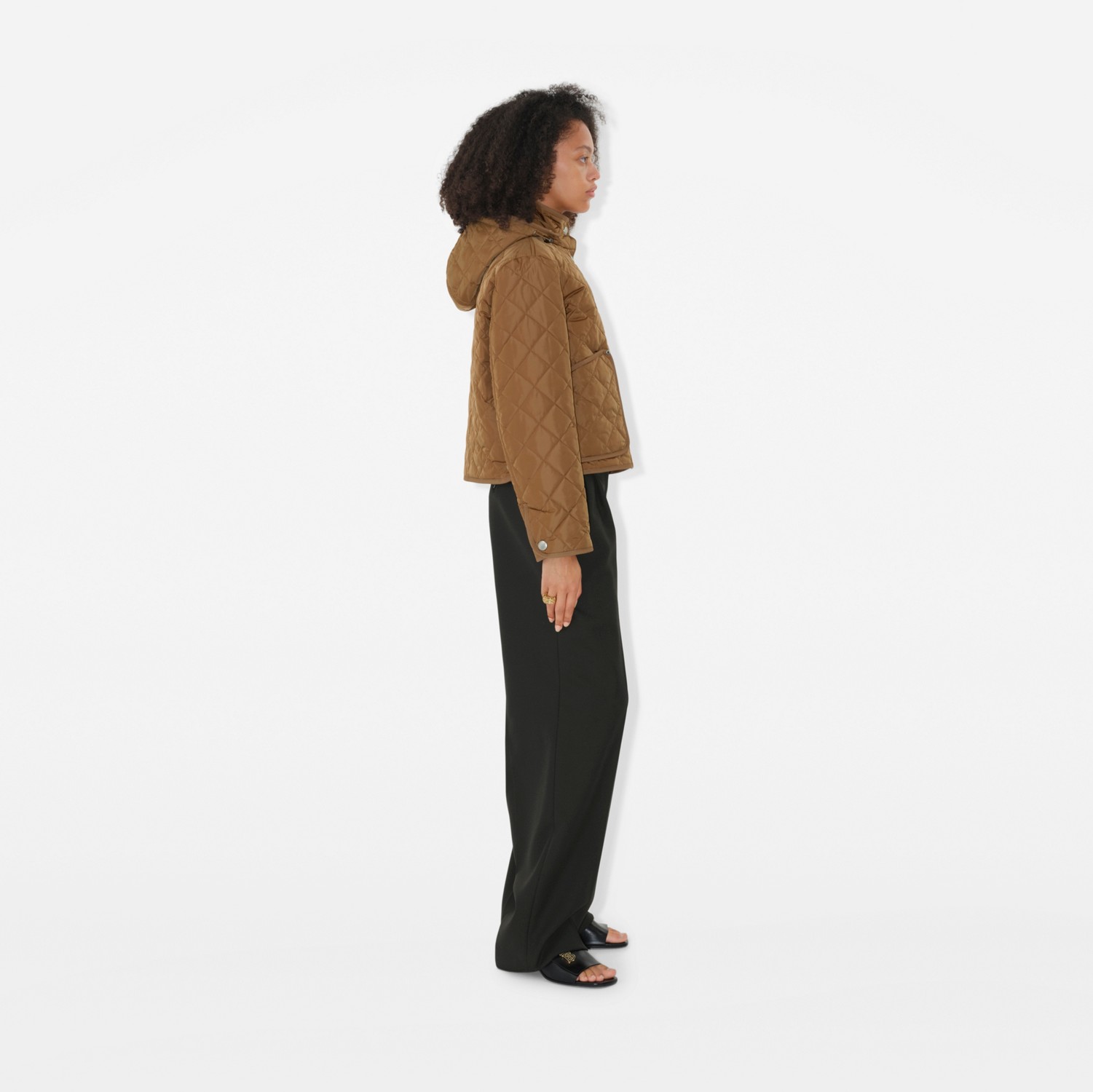 Veste courte matelassée en nylon (Caramel Cendré) - Femme | Site officiel Burberry®
