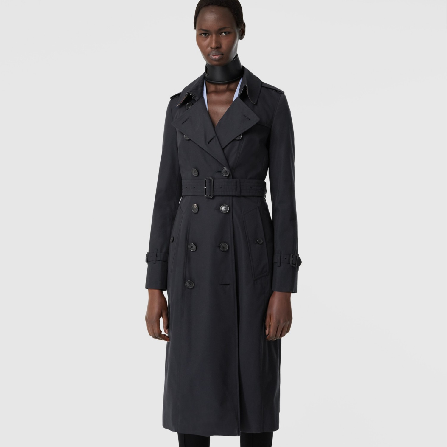 The Long Chelsea Heritage Trench Coat in Midnight - Women, Cotton ...