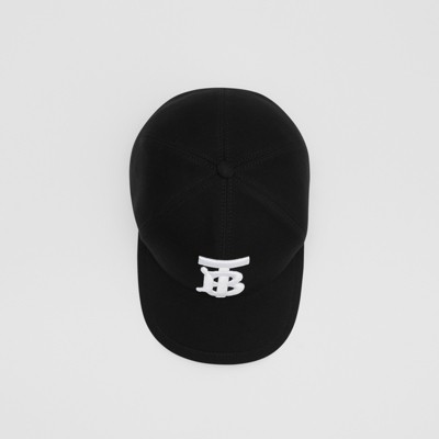 a baseball cap