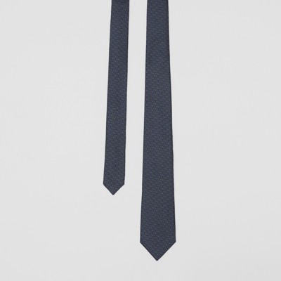 suit with burberry tie