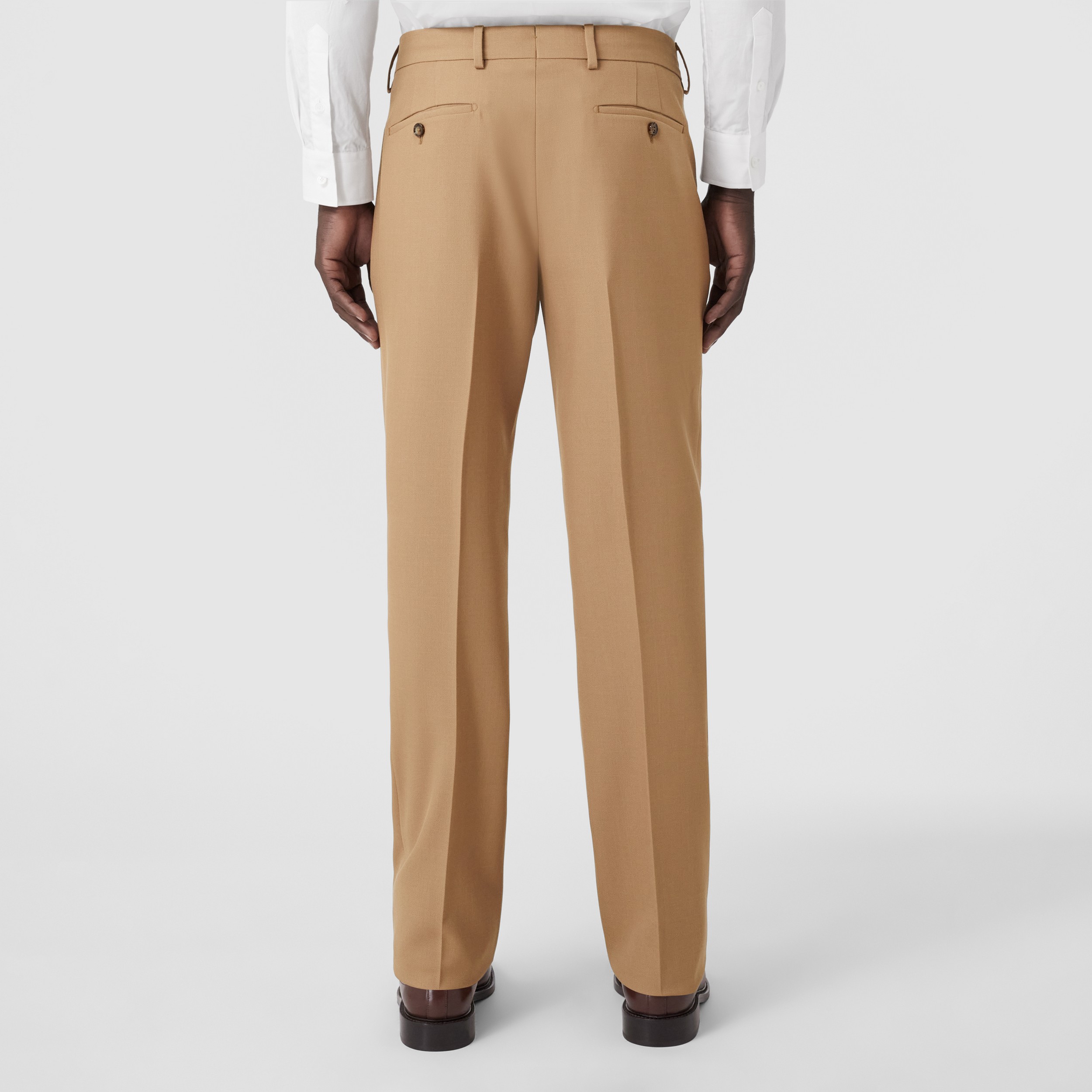 Pantalones de vestir de corte clásico en lana y seda (Cámel) - Hombre | Burberry® oficial - 3