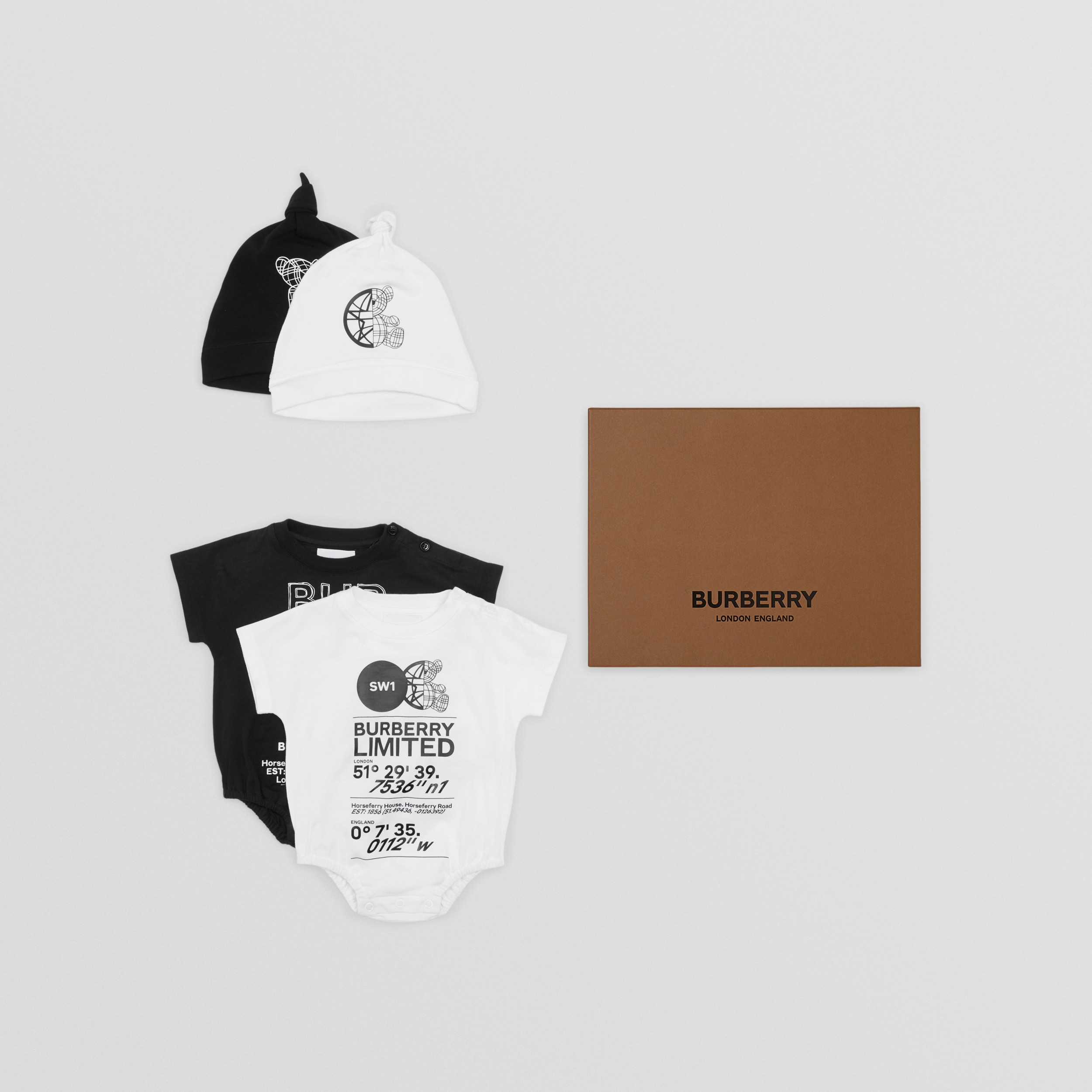 Montage Print Cotton Four-piece Baby Gift Set in Black/white - Children | Burberry® Official - 1