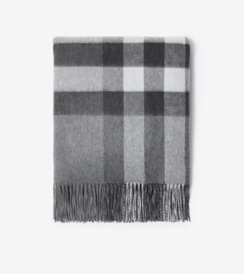 19218429-5C1B-4638-A956-  