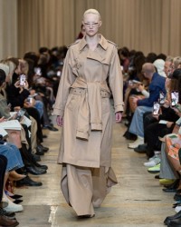 SS23 Look 18