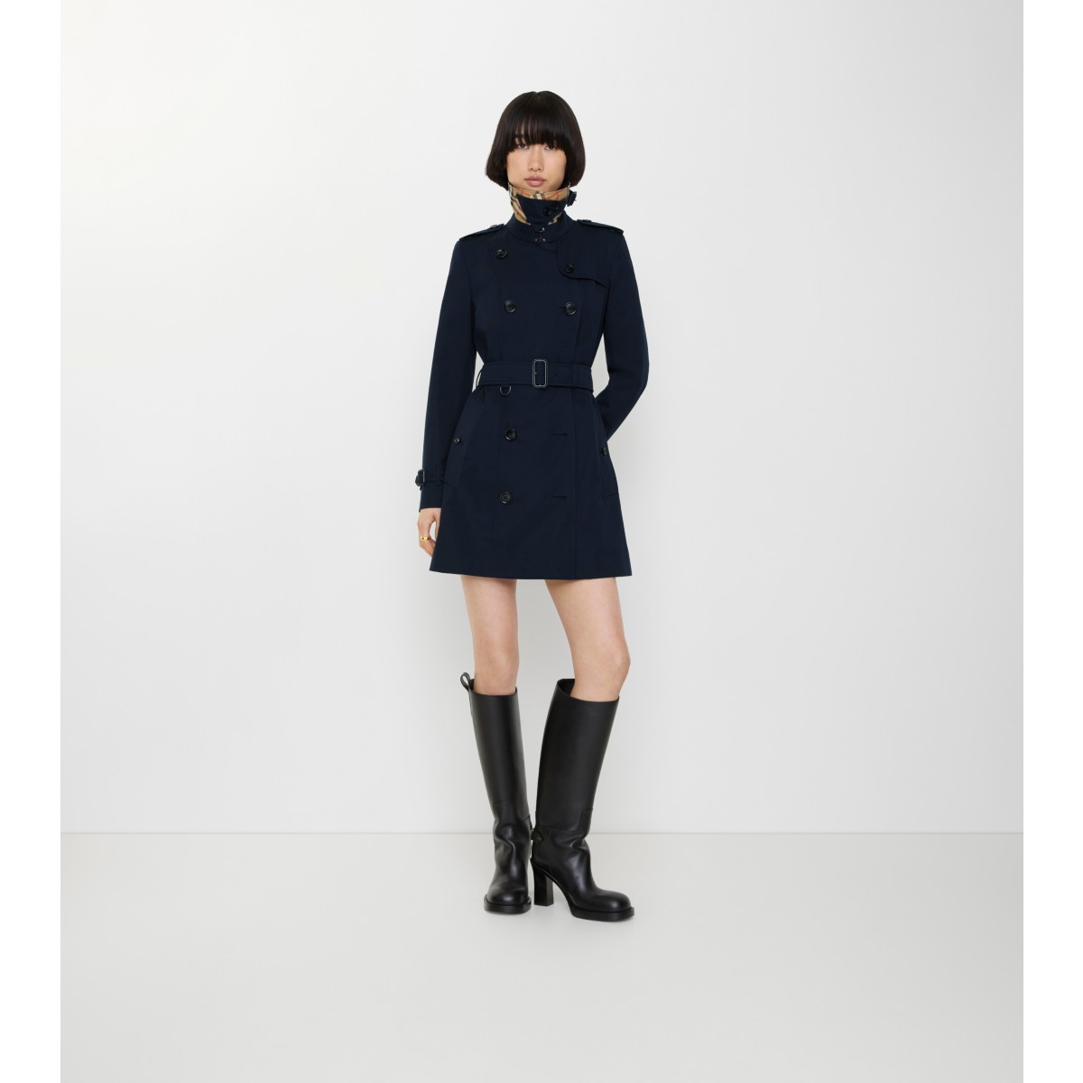  Check Short Chelsea Heritage Trench Coat