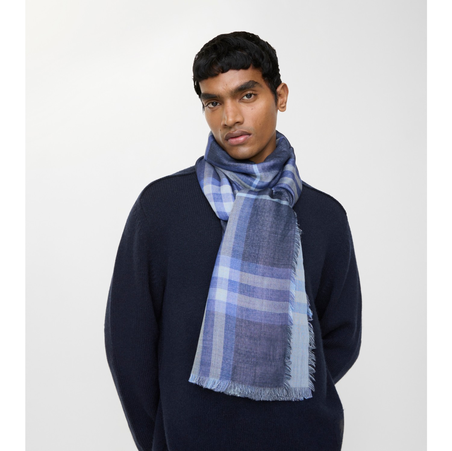 Reversible Check Wool Silk Scarf in Dive blue/torrent blue | Burberry® Official