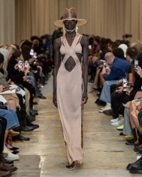 SS23 Look 44