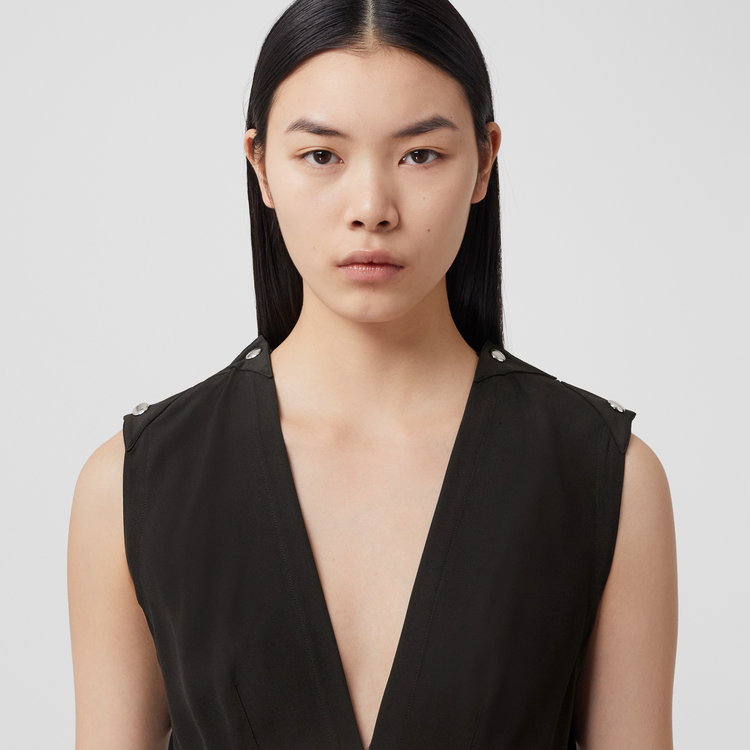 Sleeveless Colour Block Viscose Dress in Black - Women | Burberry® Official - 2
