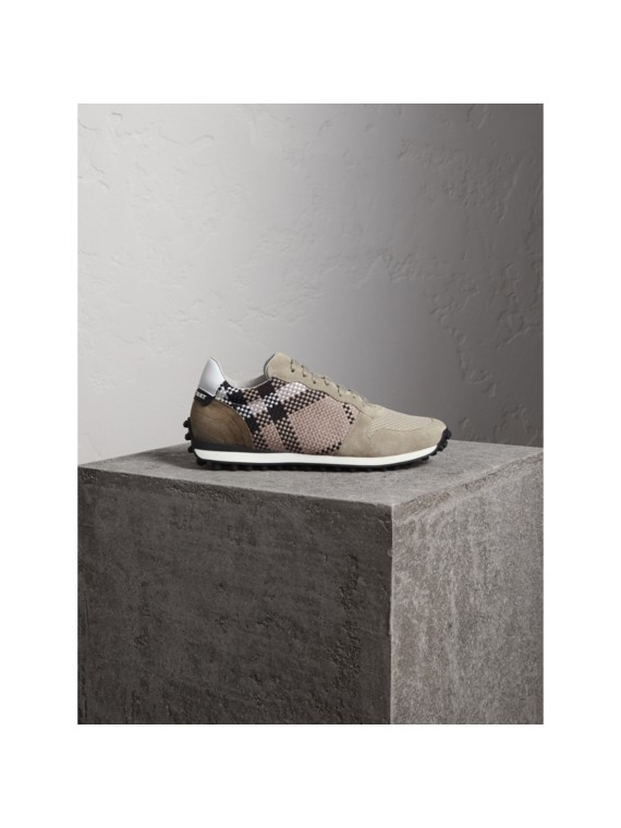 burberry trainers grey