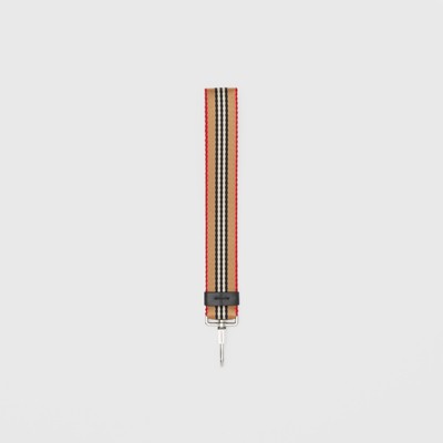 burberry mens keychain