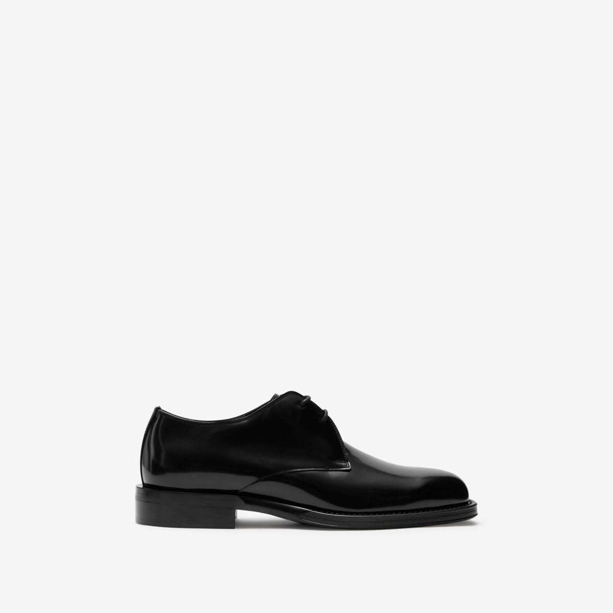 Burberry Tux Leather Derby Shoes In Black
