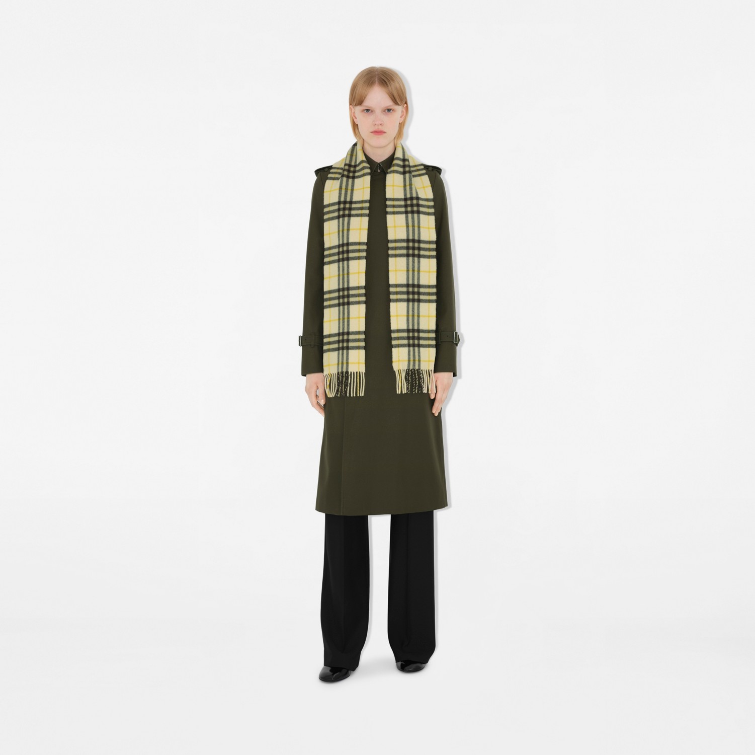 ナロー チェック カシミアスカーフ (キャンドル) | Burberry ナロー チェック カシミアスカーフ (キャンドル) | Burberry