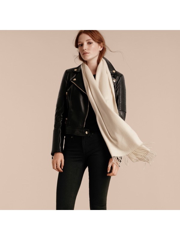 The Classic Cashmere Scarf in Natural White | Burberry United States