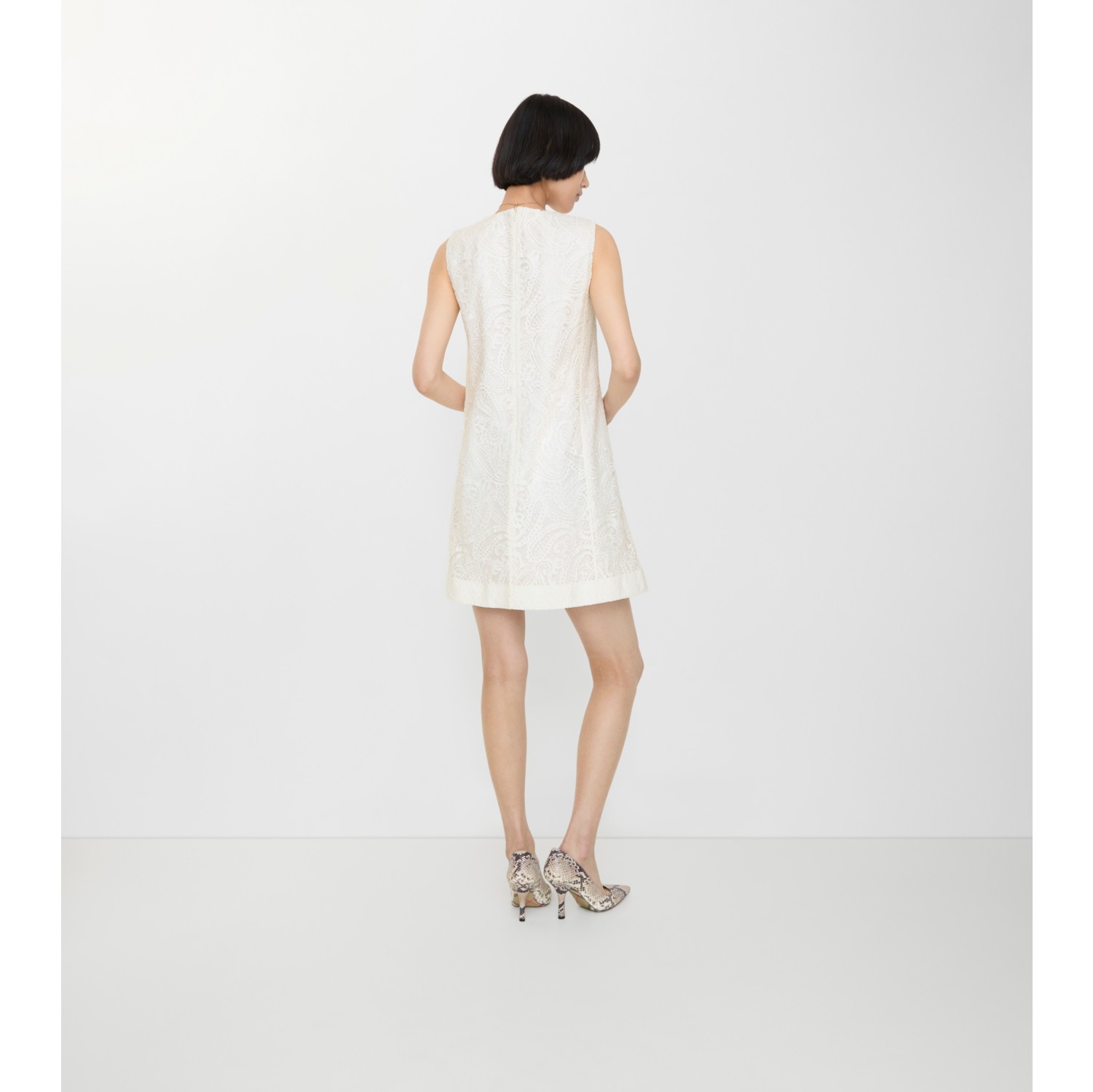 Paisley Lace Shift Dress in Chalk white - Women | Burberry Official
