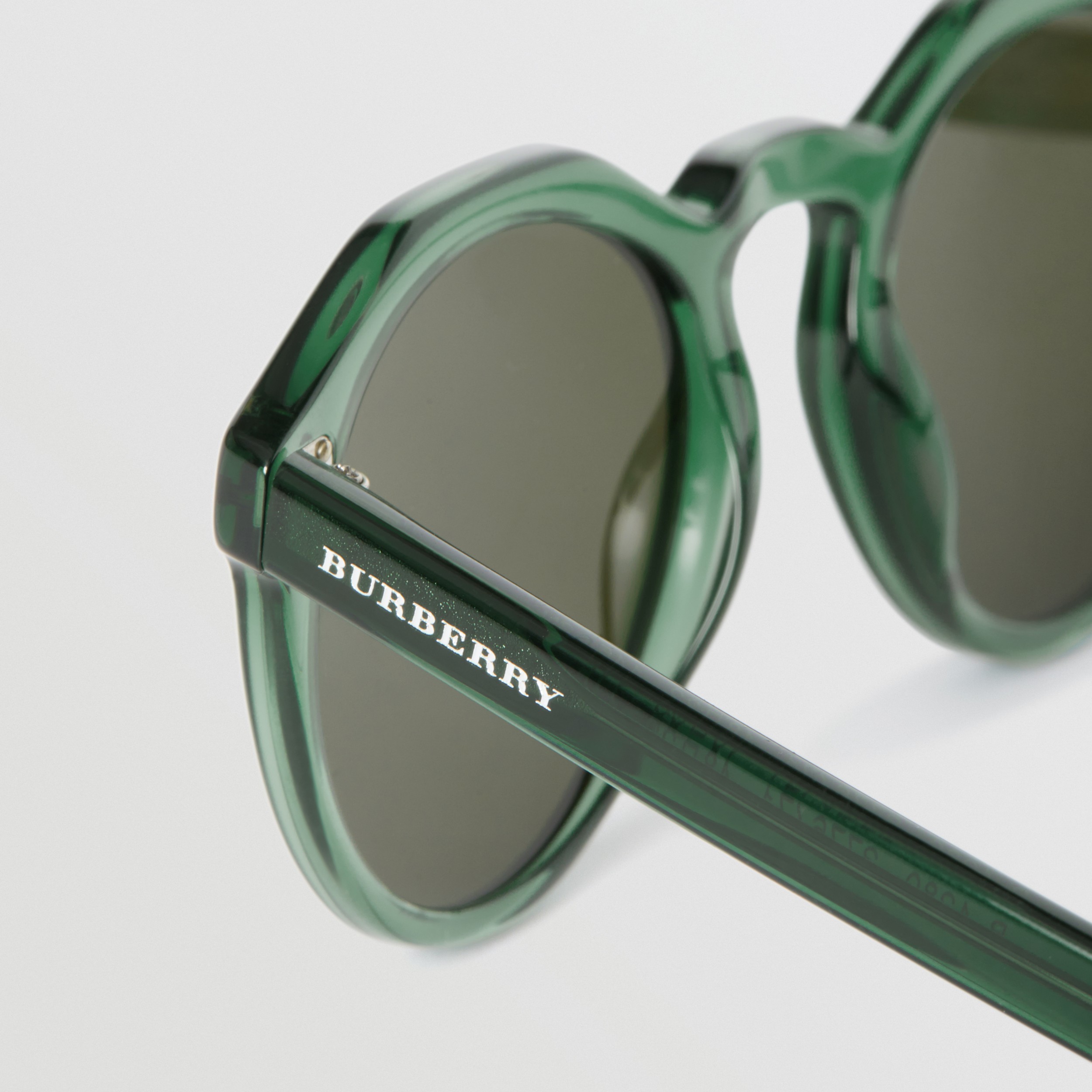 burberry keyhole round frame sunglasses