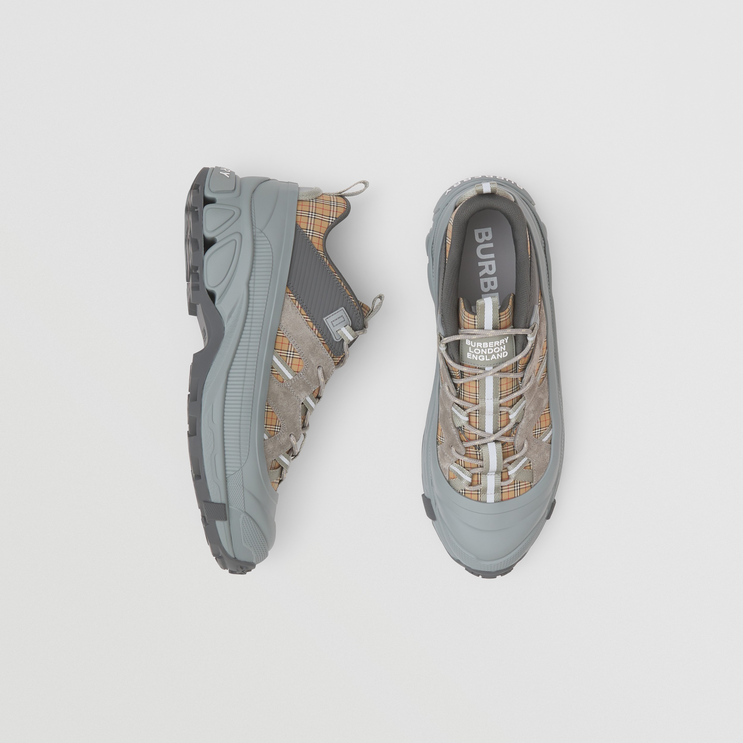 Sneakers Arthur en cuir et cuir velours check (Blanc/gris) - Homme | Site officiel Burberry® - 1