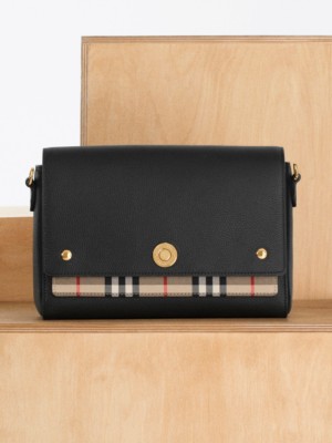 burberry purse