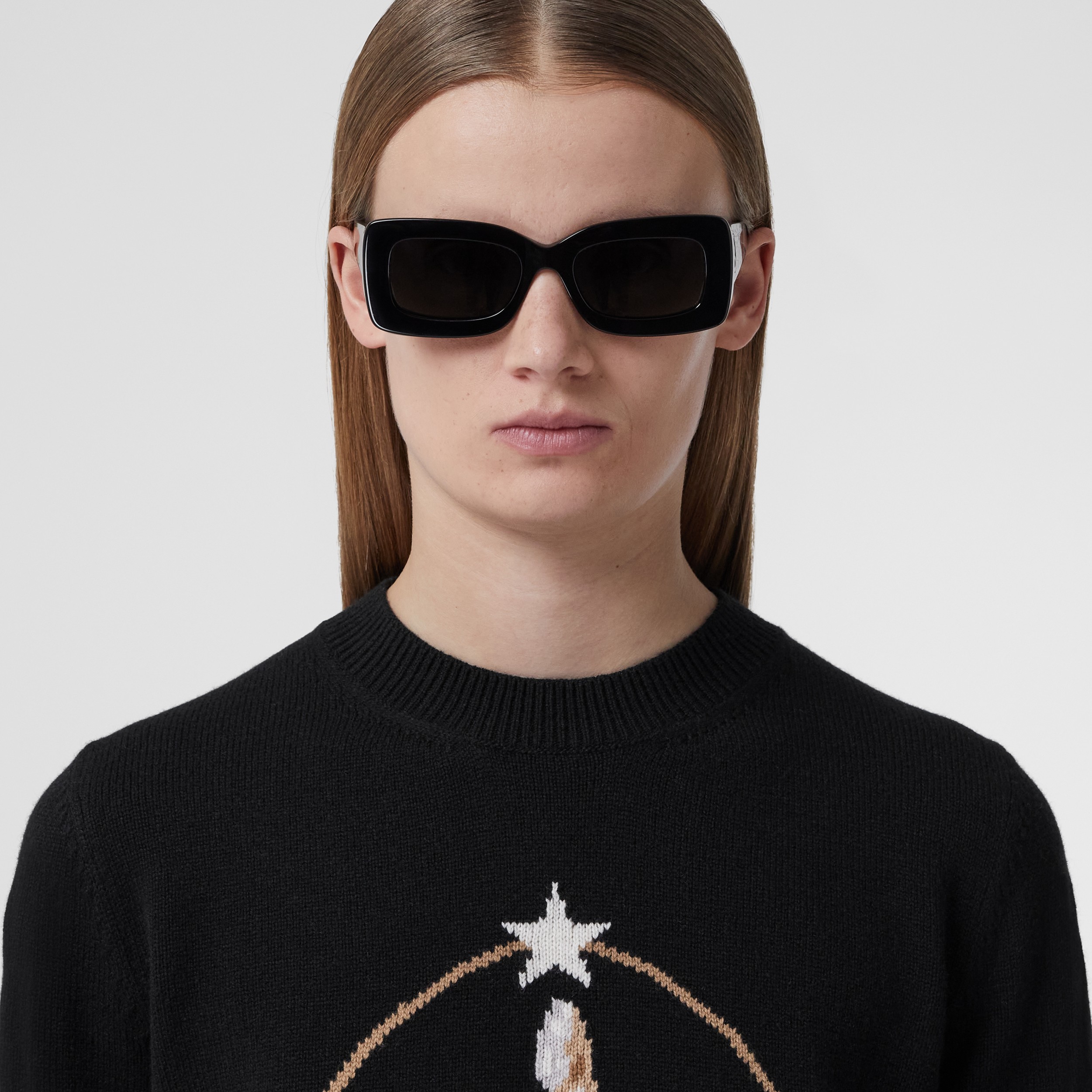 Deer Graphic Intarsia Wool Cashmere Blend Sweater in Black - Women | Burberry® Official - 2