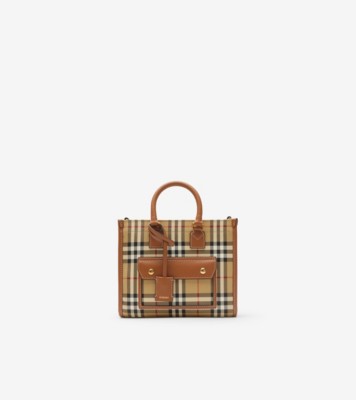 BURBERRY ミニフレヤトート Mini Freya Tote in Archive beige/briar brown - Women | Burberry
