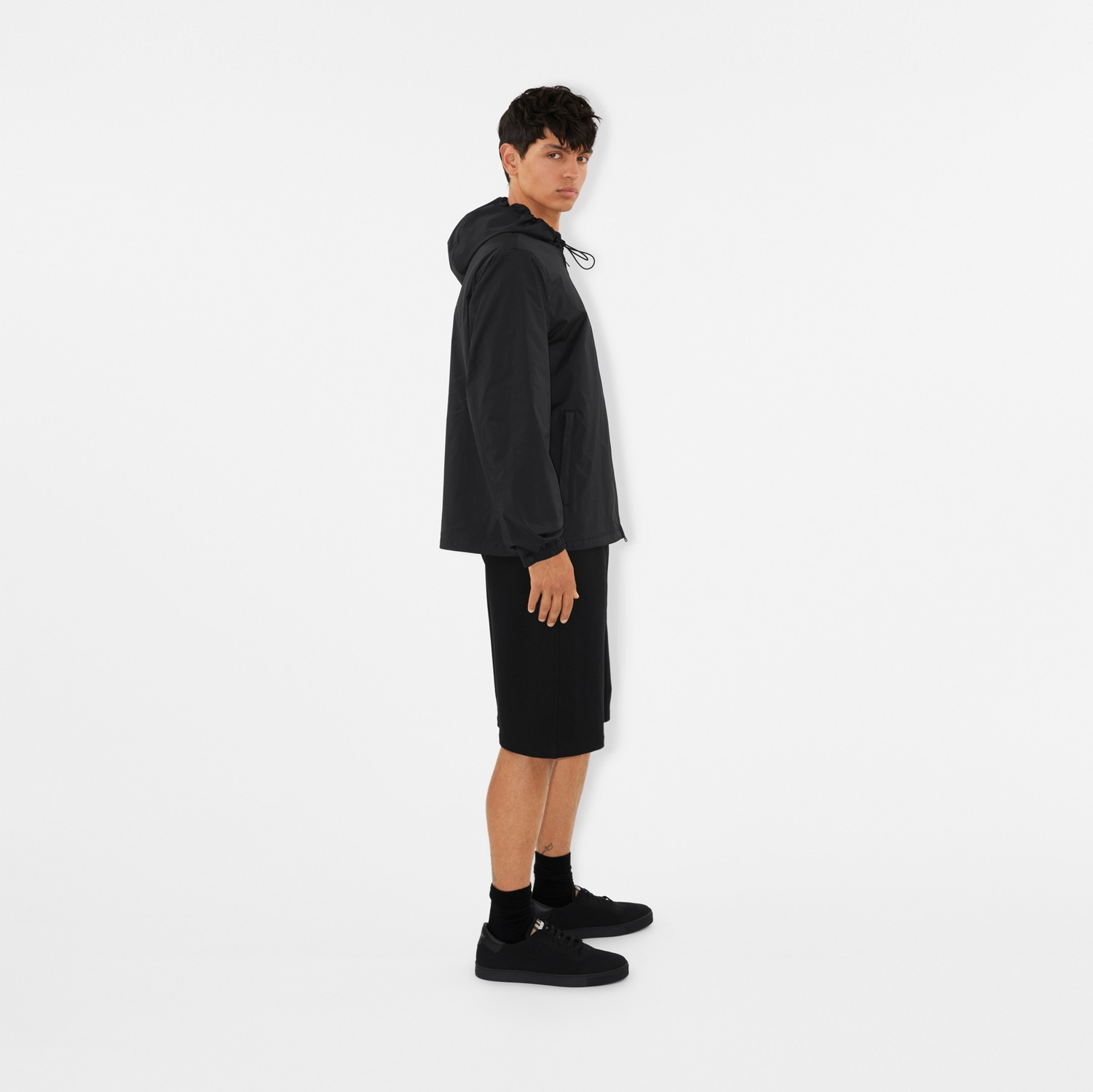 오크 리프 크레스트 라이트 재킷 (블랙) - 남성 | Burberry®
