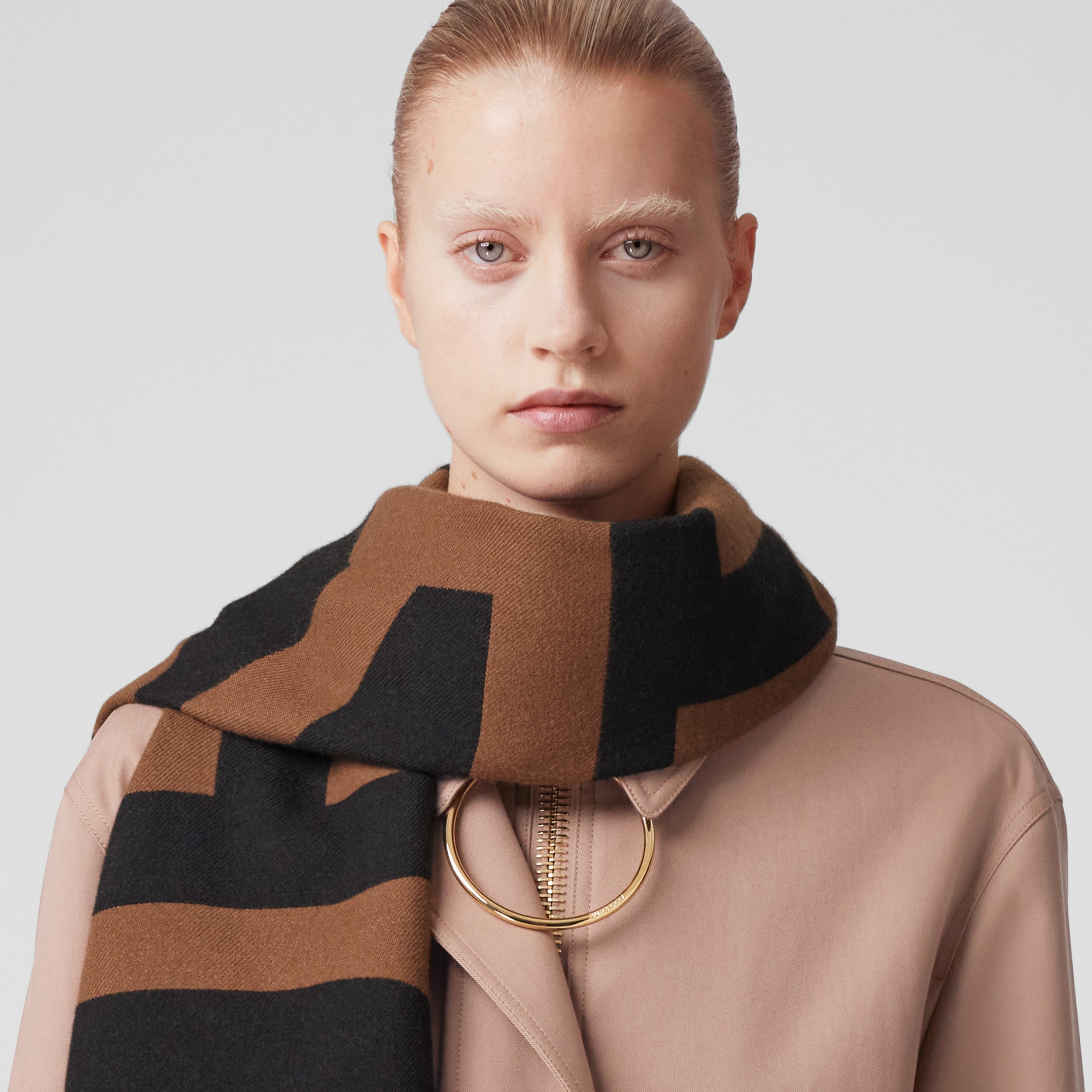 Logo Wool Jacquard Scarf in Dark Birch Brown/black Burberry® Official