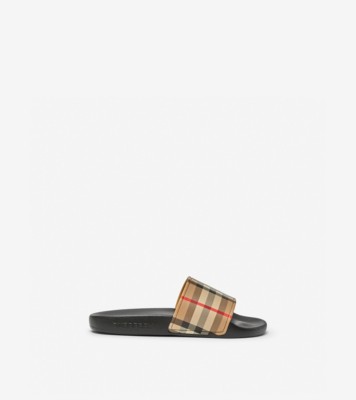 Burberry store travel slippers