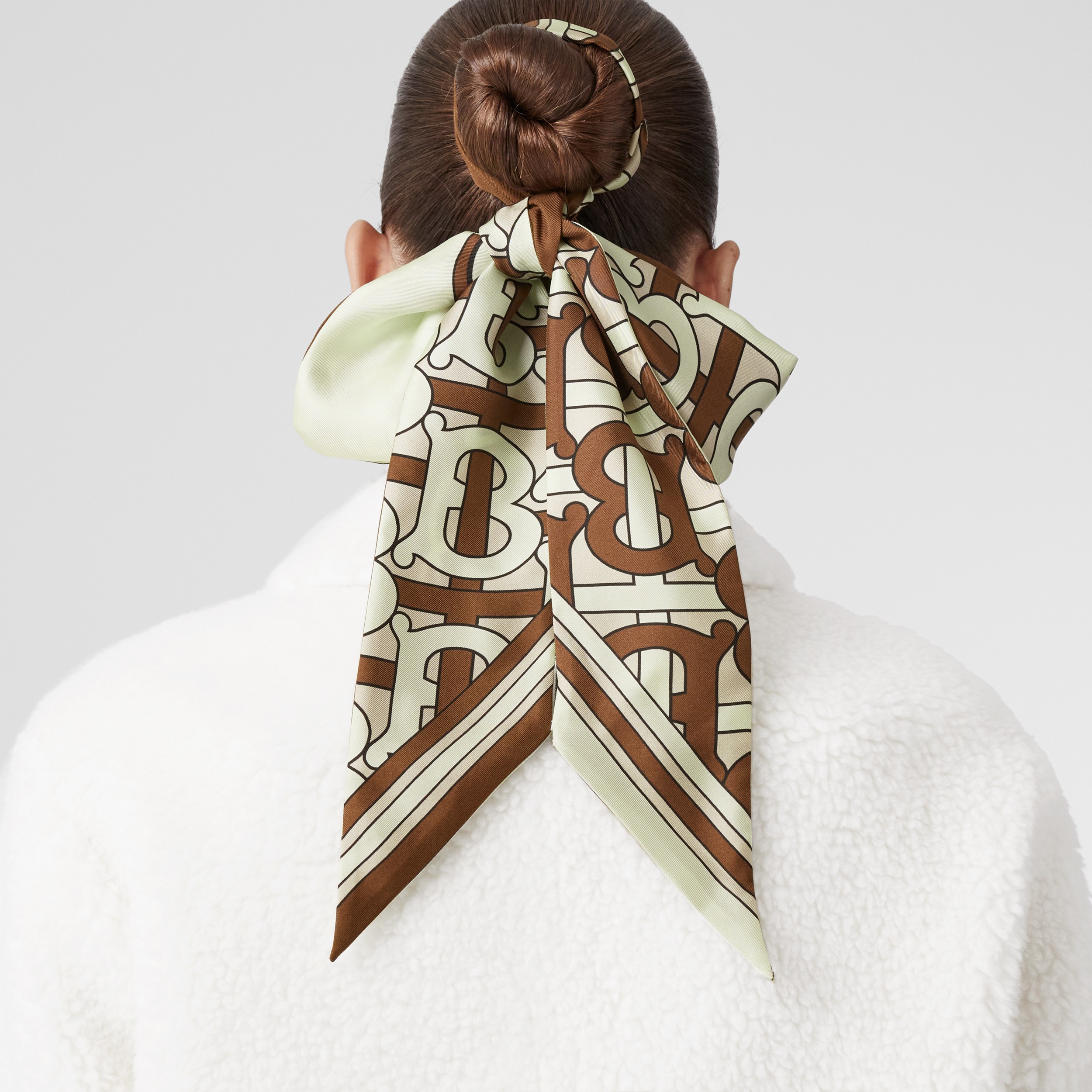 Skinny scarf de seda com estampa de montagem (Marrom Bétula Escuro/pistache) | Burberry® oficial - 3