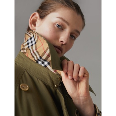 burberry exaggerated collar