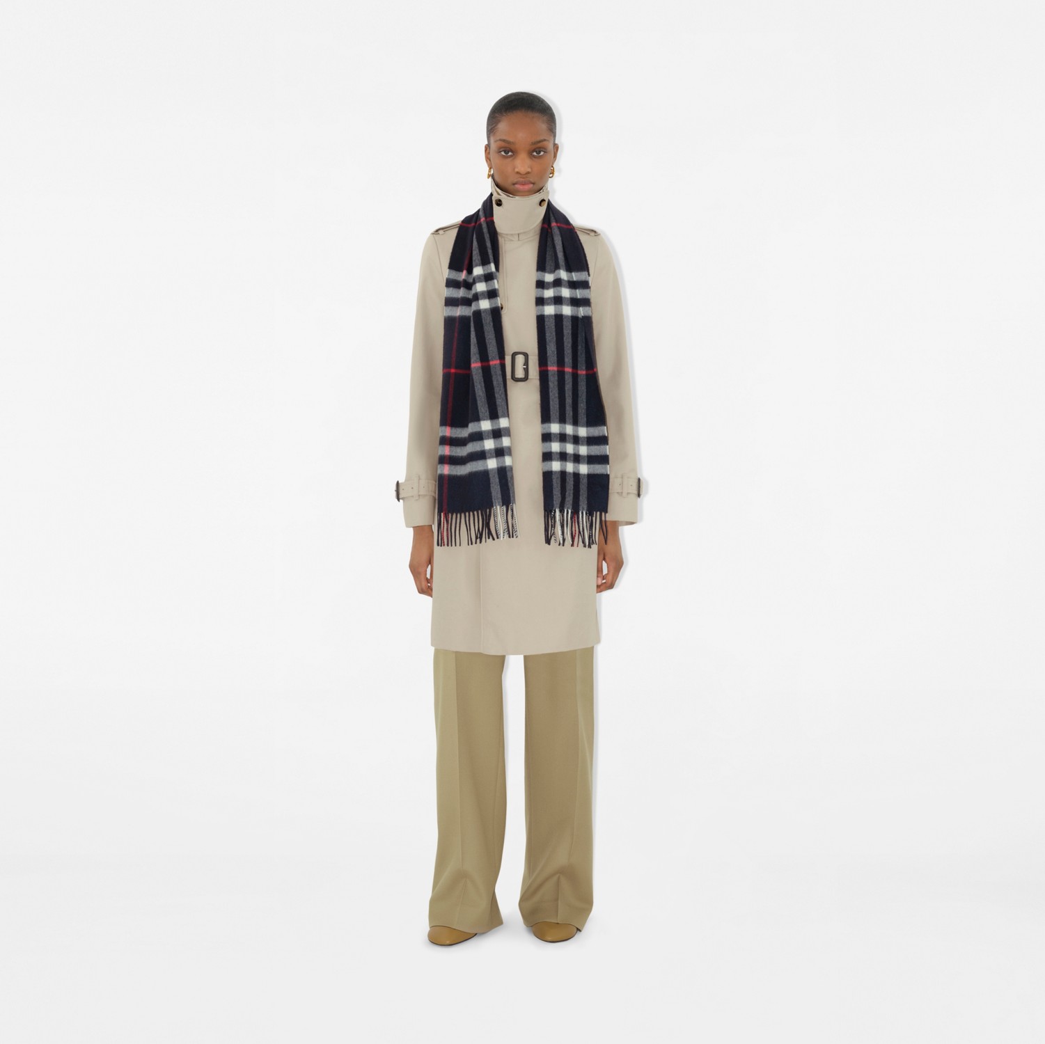 チェック カシミアスカーフ (ネイビー) | Burberry®公式サイト チェック カシミアスカーフ (ネイビー) | Burberry®公式サイト