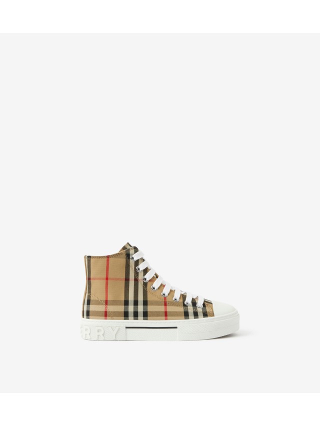 Newborn burberry sale shoes