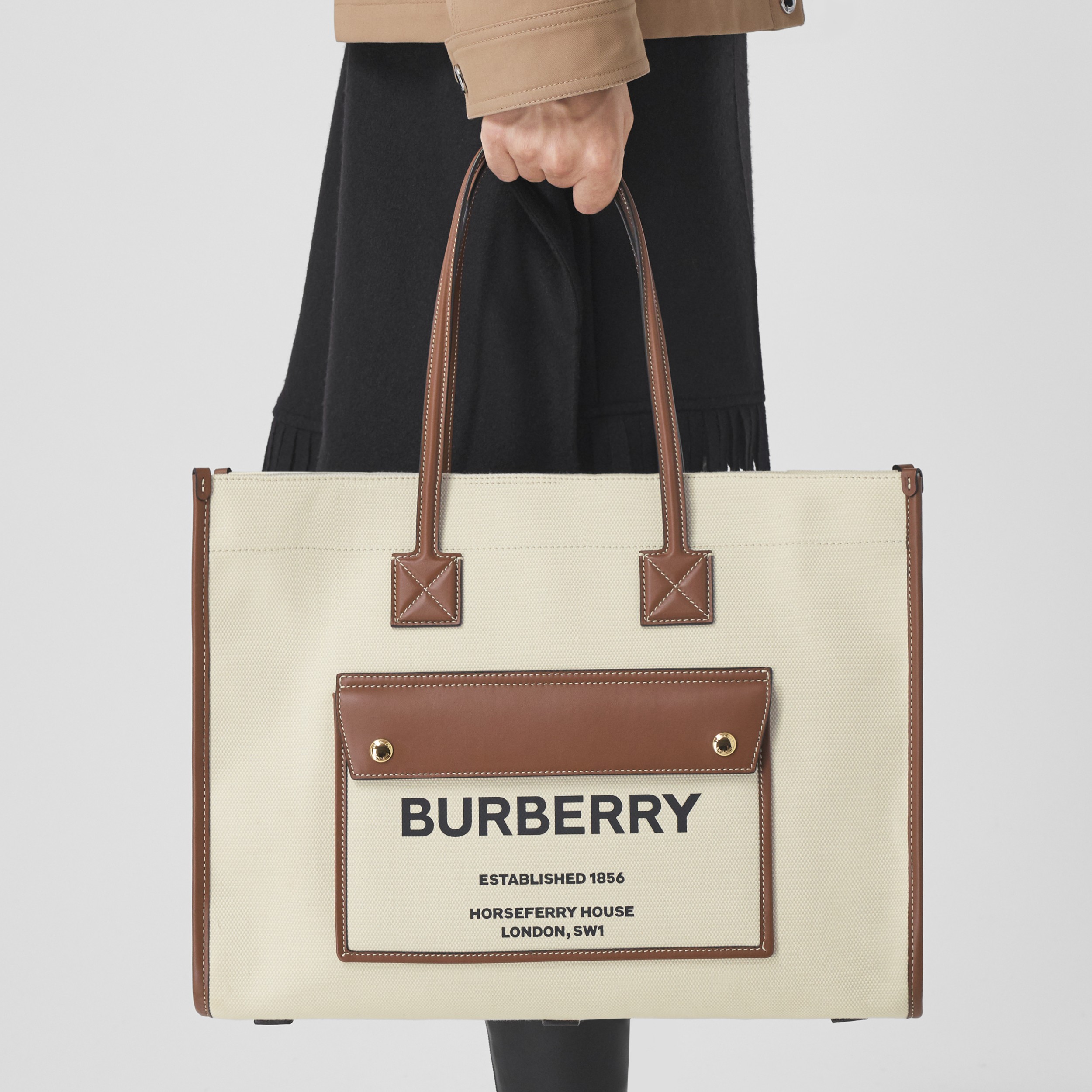 Burberry Medium Tote bet.yonsei.ac.kr
