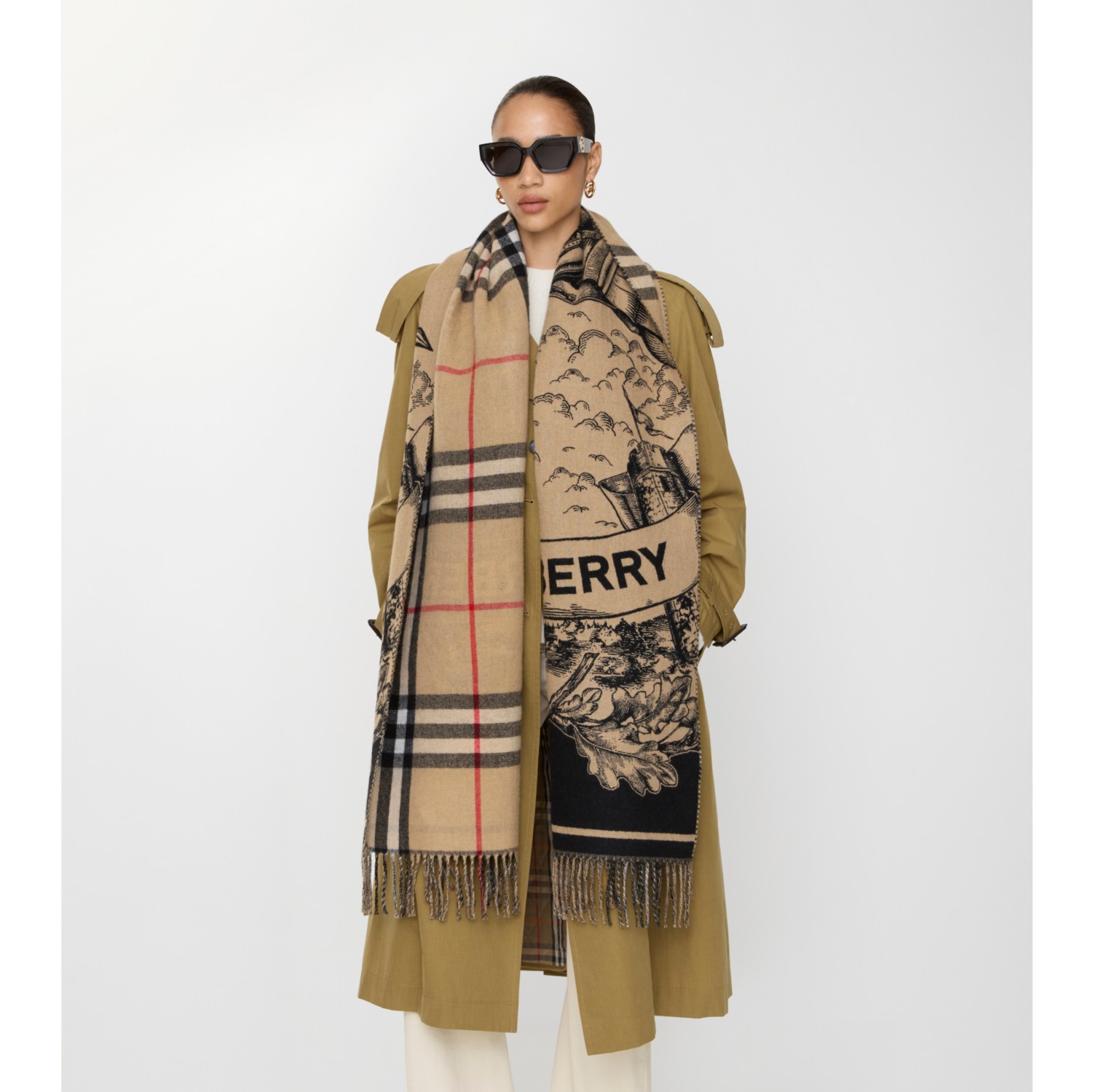 リバーシブル EKD カシミアスカーフ (アーカイブベージュ) | Burberry