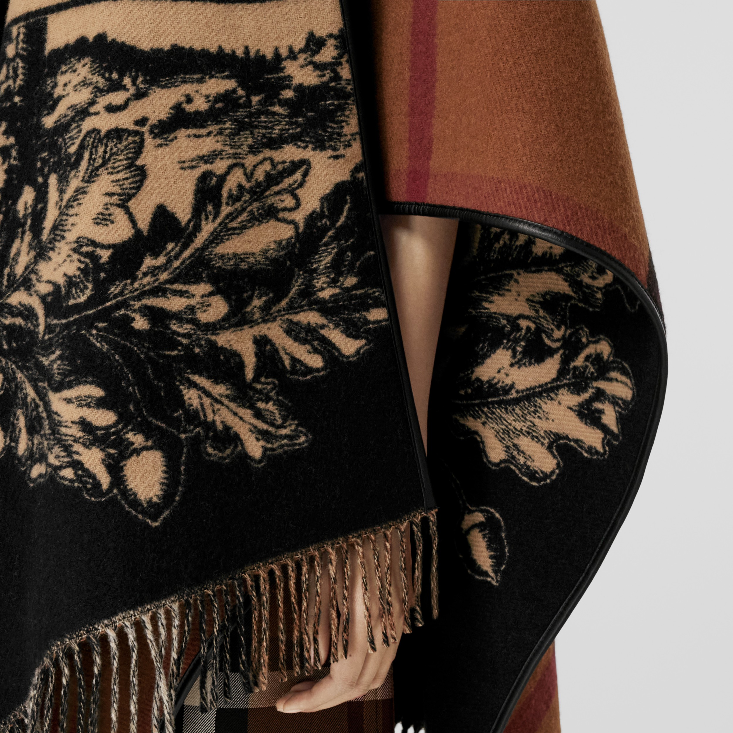 EKD Wool Jacquard Cape in Dark Birch Brown | Burberry® Official - 4