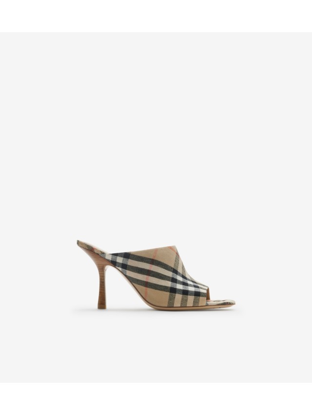 BURBERRY バーバリー ノバチェック ヒール パンプス サンダル オープン Burberrys バーバリー ベージュ ノバチェック柄 サンダル - メルカリ