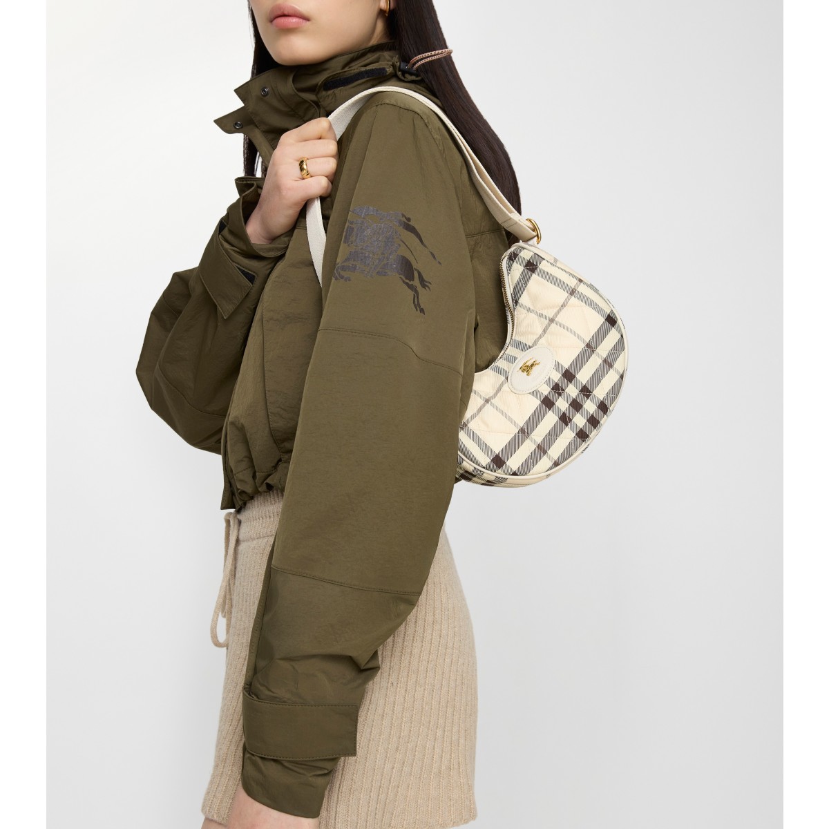  Check Horseshoe Crossbody Bag​