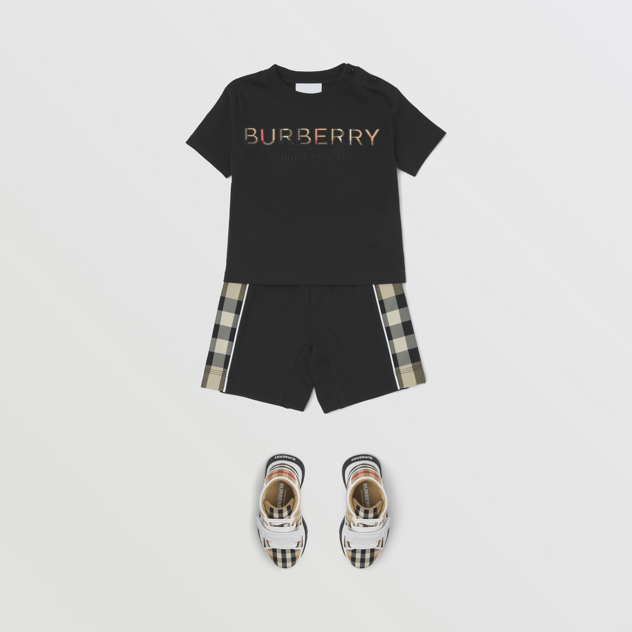 エンブロイダリーロゴ コットンTシャツ (ブラック) - チルドレンズ | Burberry®公式サイト