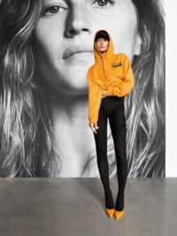 TBサマーモノグラム | Burberry® 公式サイト TBサマーモノグラム | Burberry® 公式サイト