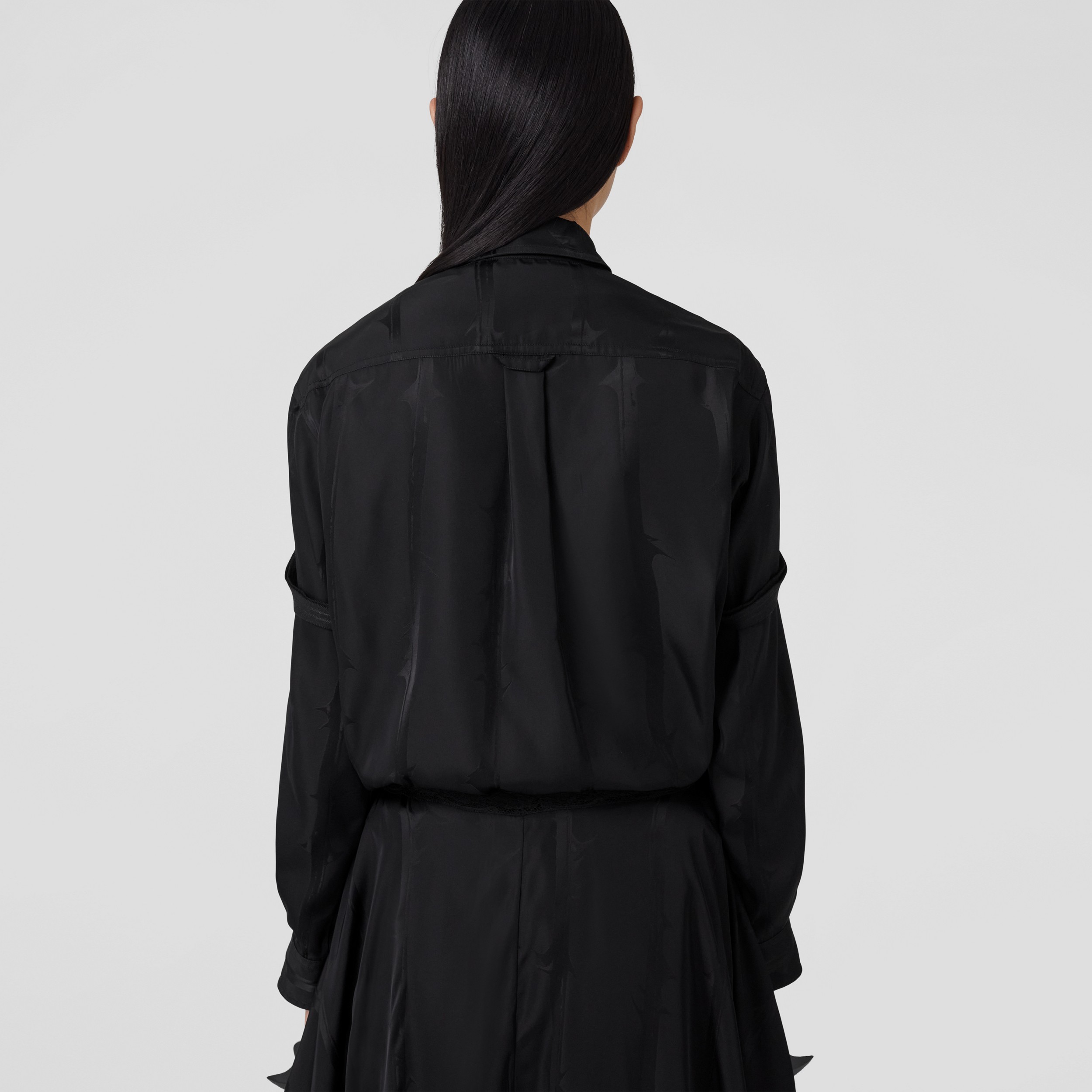 가시 덩쿨 비스코스 실크 자카드 리컨스트럭티드 셔츠 (블랙) - 여성 | Burberry® - 3