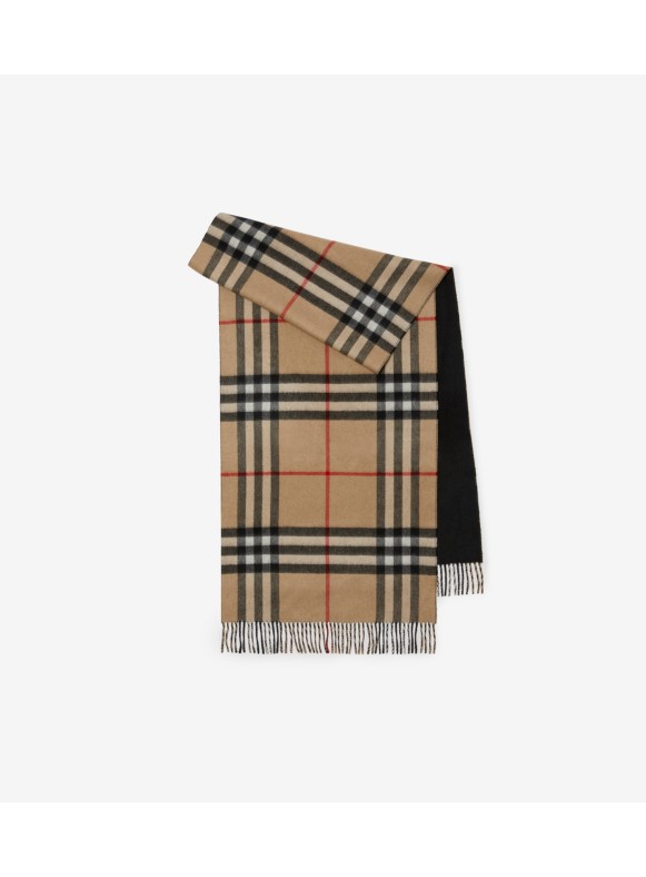 Burberry store custom scarf