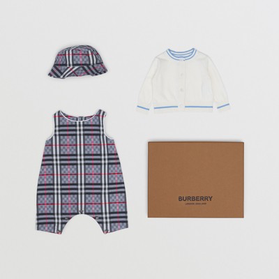 버버리 유아용 우주복 기프트 세트 Burberry Chequerboard Cotton Three-piece Baby Gift Set